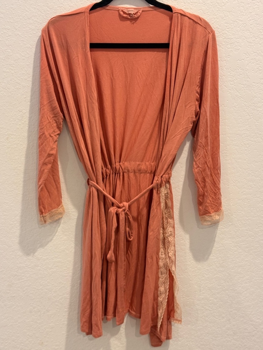 Eberjey Dusty Coral Lace-Trim Wrap Robe